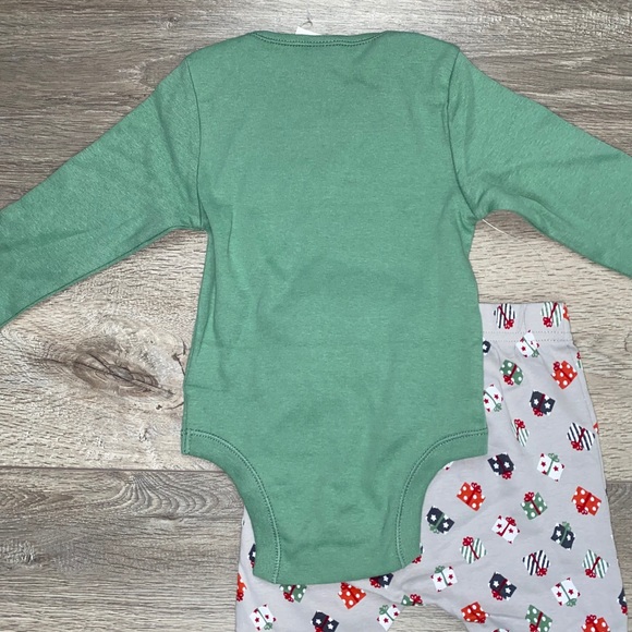 NWT Old Navy Christmas Bodysuit Matching Set 12-18 - Picture 7 of 9